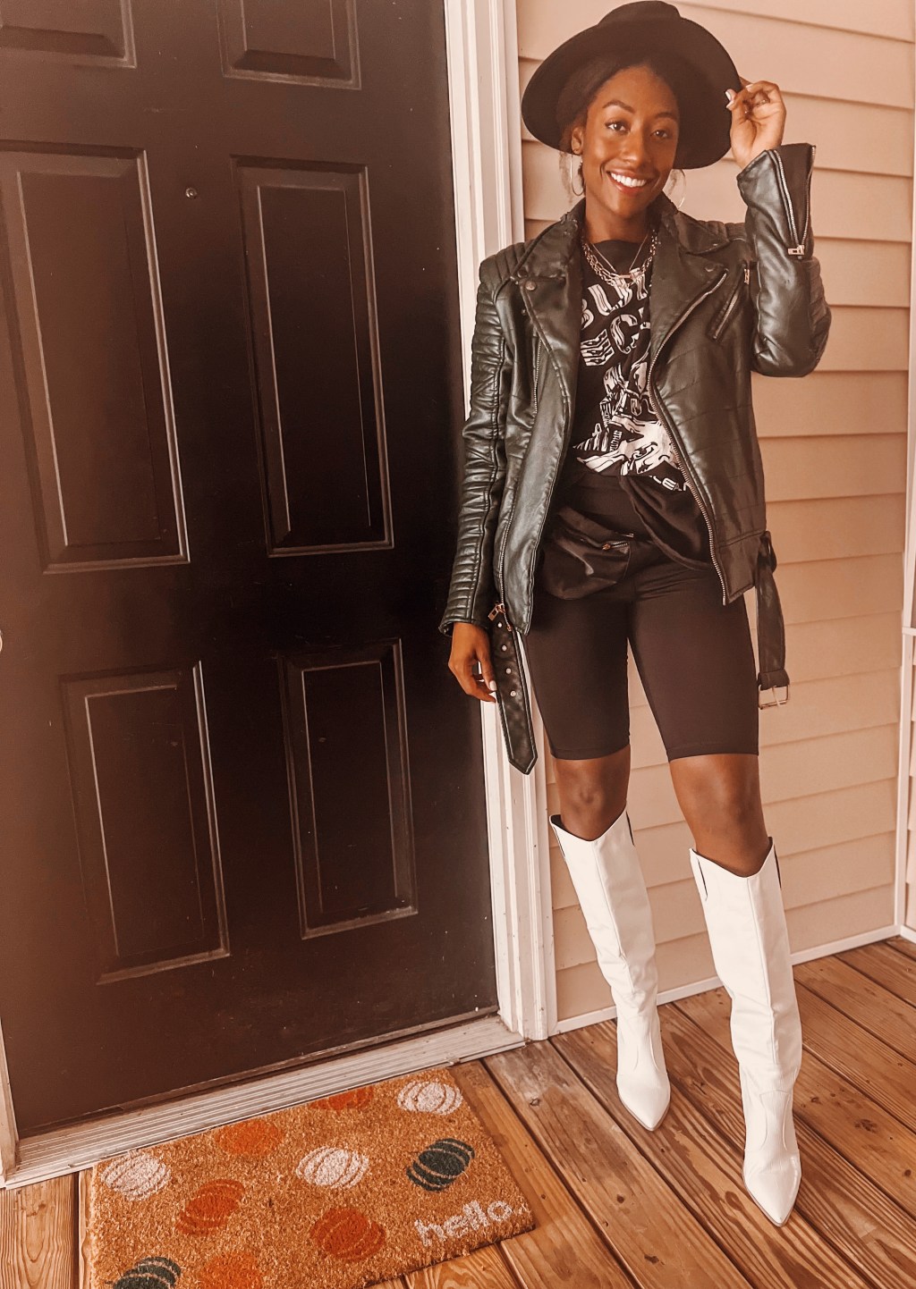 graphic tee glam&nbsp;outfit